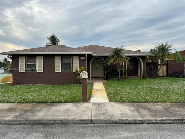 Schroeders, 1401 Kilgore Ln, Lake Worth Beach, Florida 33460, image 1
