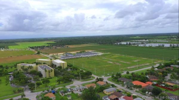 Forest Park Villas, 395 NW 12th Ave #395, Florida City, Florida 33034, image 2