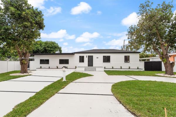 Harwood Village, 1725 SW 73rd Ave, Coral Terrace, Florida 33155, image 1