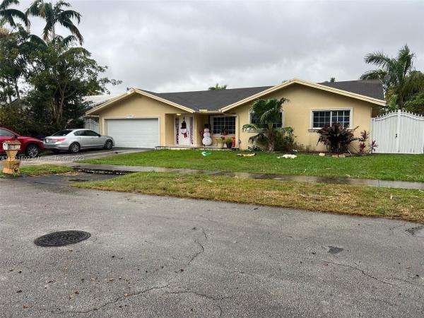 Ramas Of Kendall, 10620 SW 146th Ct, The Hammocks, Florida 33186, image 1
