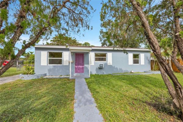 Biscayne Highlands, 1485 NE 140th St, North Miami, Florida 33161, image 1