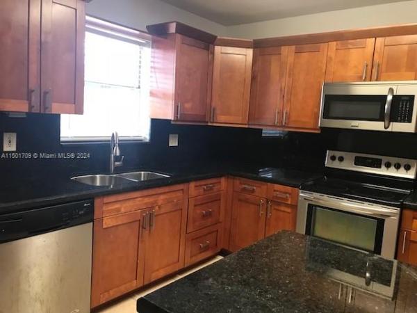 Pinewood, 2836 Fillmore St #36, Hollywood, Florida 33020, image 1