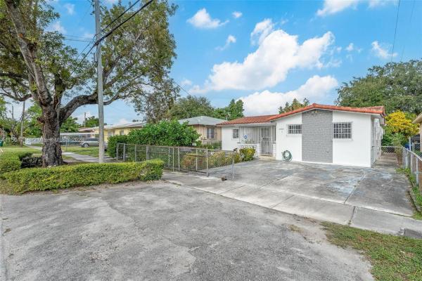 Melrose Heights, 2465 NW 33rd St, Miami, Florida 33142, image 2