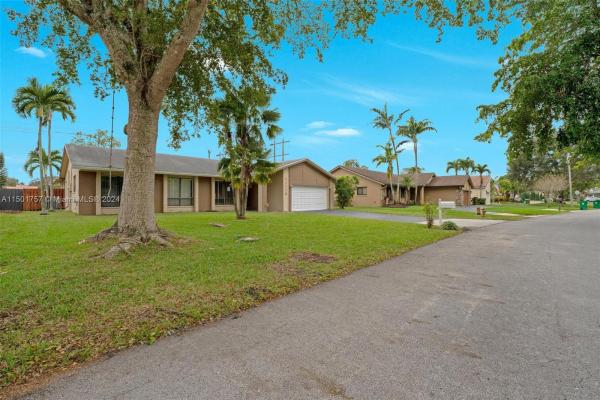 Harbor Point, 11710 S Island Rd, Cooper City, Florida 33026, image 1