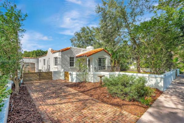 Granada, 1210 Genoa St., Coral Gables, Florida 33134, image 2