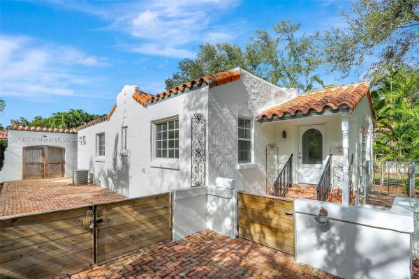 Granada, 1210 Genoa St., Coral Gables, Florida 33134, image 3