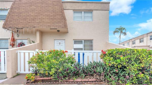 Townhomes Of Oriole, 8095 Margate Blvd #H, Margate, Florida 33063, image 1