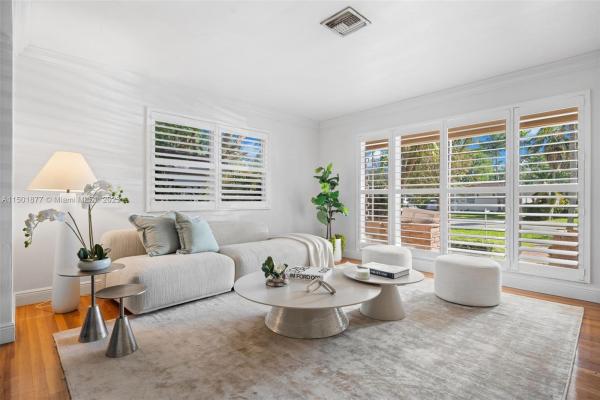 Riviera, 521 Gerona Ave, Coral Gables, Florida 33146, image 3