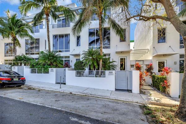 Palm Cove Lofts, 3250 NE 15th St #3250, Pompano Beach, Florida 33062, image 1