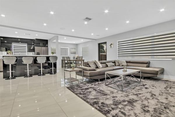 Ocean View Golf, 313 SE 3rd Pl, Dania Beach, Florida 33004, image 1