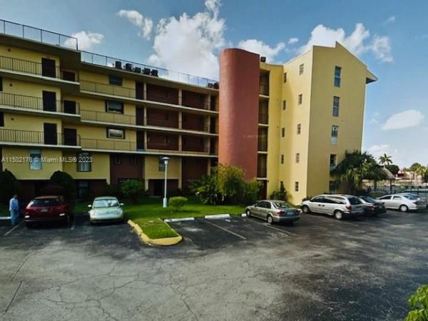 Fernwoods, 8775 Park Blvd #316, Fountainebleau, Florida 33172, image 1