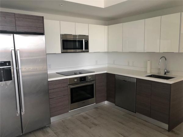 Brickell Ten, 1010 SW 2nd Ave #1402, Miami, Florida 33130, image 3