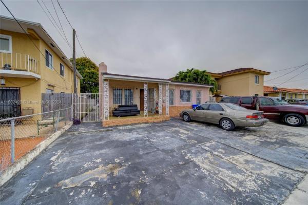Parkers Flagler Heights, 4783 NW Flagler Ter, Miami, Florida 33126, image 1