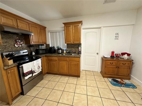 Flagami, 320 SW 71st Ave, Miami, Florida 33144, image 2