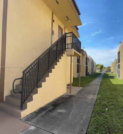 Stonebridge Gardens, 2916 NW 55th Ave #2D, Lauderhill, Florida 33313, image 3