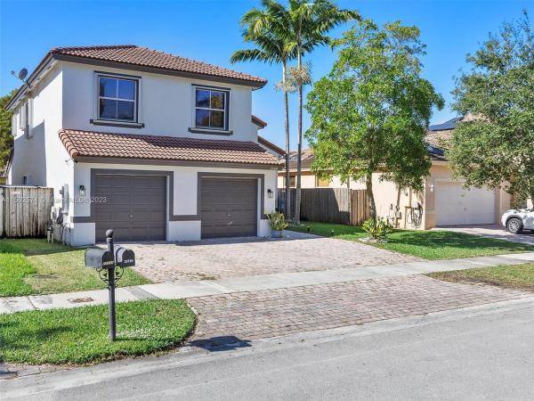 Spicewood, 23724 SW 107th Ct, Princeton, Florida 33032, image 2