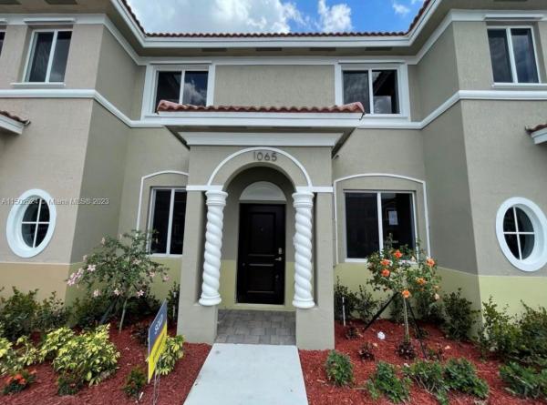 Towns At Seascape, 1065 SE 24th Ave, Homestead, Florida 33035, image 1