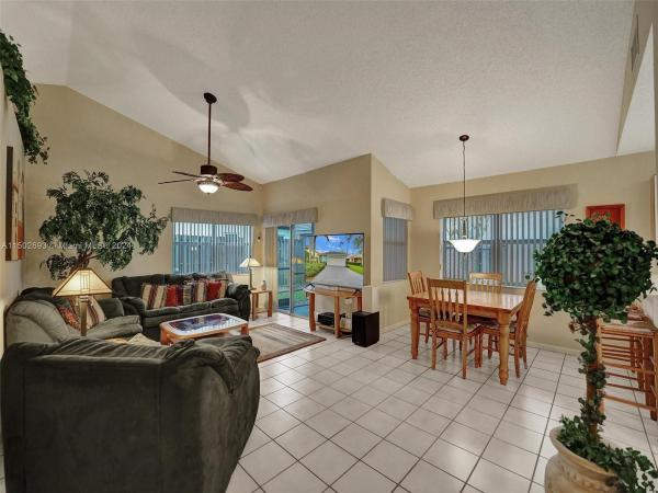 Chapel Hill, 2944 Myrtle Oak Cir, Davie, Florida 33328, image 2