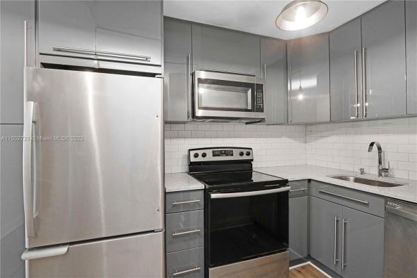 Coco Palm, 3071 SW 27th Ave #28, Miami, Florida 33133, image 1