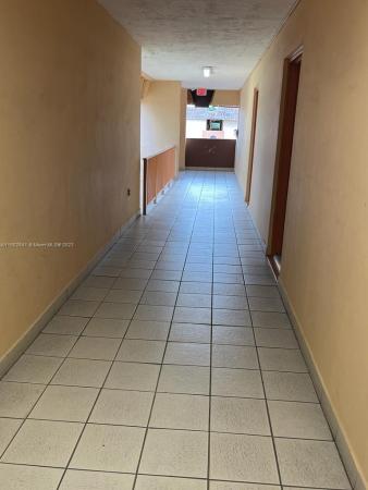 University Trail, 810 SW 129th Pl #208, Tamiami, Florida 33184, image 3