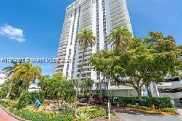 Turnberry Isle North, 19707 Turnberry Way #5-D, Aventura, Florida 33180, image 1