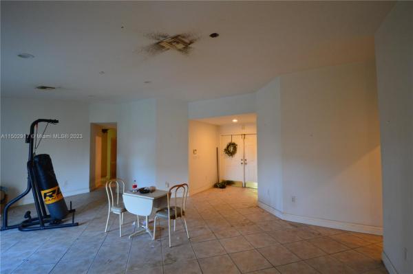 20443 SW 132nd Ave, Unincorporated Dade County, Florida 33177, image 3