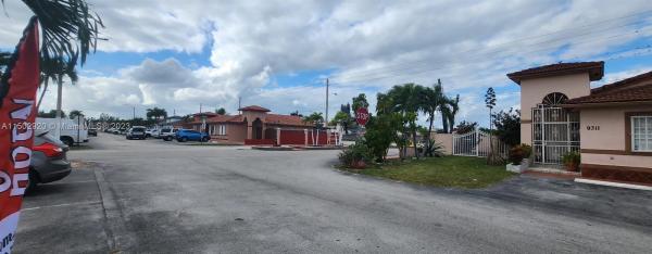 Los Palacios, 9316 NW 121st Ter #51, Hialeah Gardens, Florida 33018, image 3