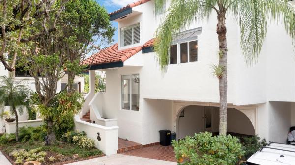 L'Hermitage, 2000 S Bayshore Dr #48, Miami, Florida 33133, image 1