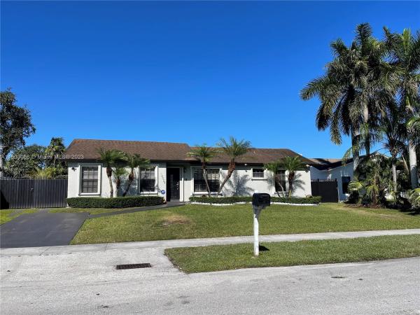 Princetonian, 12325 SW 255th Ter, Princeton, Florida 33032, image 1