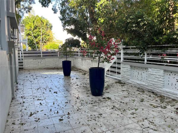 Ohio, 1550 Drexel Ave #204, Miami Beach, Florida 33139, image 3