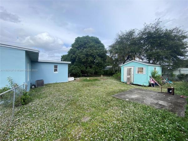 Bunche Park, 16xxx NW 22nd Ave, Miami Gardens, Florida 33054, image 3