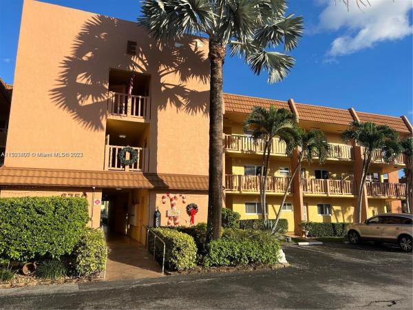 Royal Park Gardens 2, 6750 Royal Palm Blvd #107E, Margate, Florida 33063, image 1