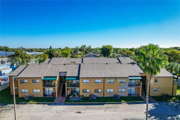 Magnolia Lane, 7403 SW 152nd Ave #102-2, Kendall West, Florida 33193, image 2