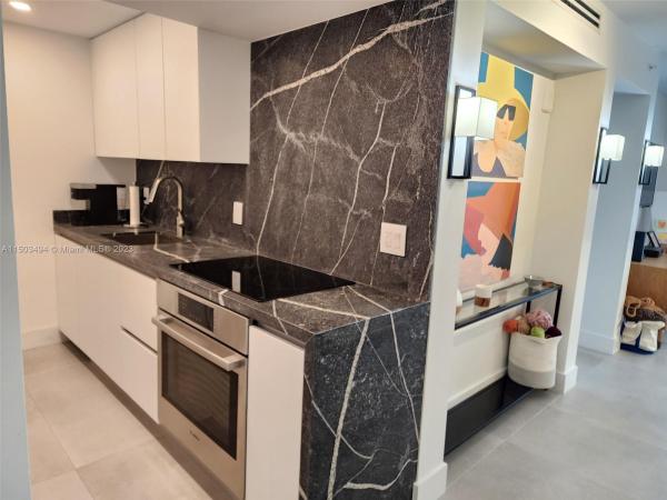 Port Royale, 6969 Collins Ave #514, Miami Beach, Florida 33141, image 3