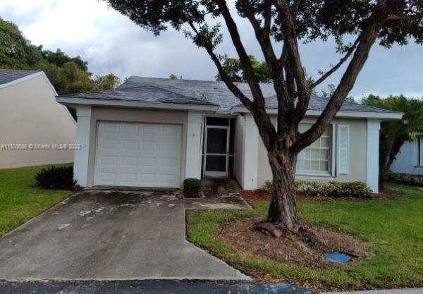 North Gate, 445 SE 21st Ln, Homestead, Florida 33033, image 1