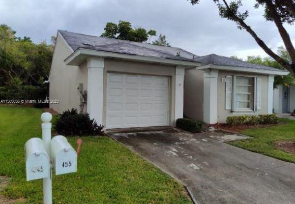 North Gate, 445 SE 21st Ln, Homestead, Florida 33033, image 3
