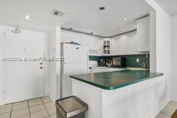 Ocean Point, 345 Ocean Dr #421, Miami Beach, Florida 33139, image 3