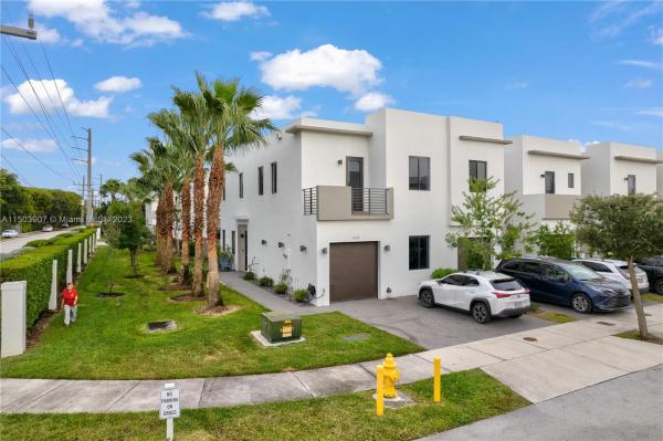 Century Park Place, 403 SW 91st Ct #403, Fountainebleau, Florida 33174, image 2