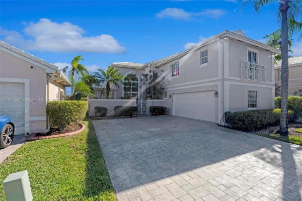 Wilshire, 1231 E Wilshire Cir E, Pembroke Pines, Florida 33027, image 1