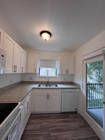 Biscayne Beach Club, 15560 SW 104th Ter #6212, The Hammocks, Florida 33196, image 3