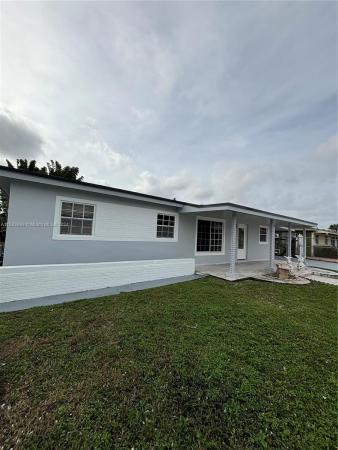 Carol City Gardens, 4460 NW 202nd St, Miami Gardens, Florida 33055, image 3