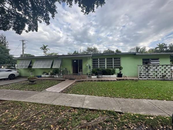 15 NE 131st St, Golden Glades, Florida 33161, image 2