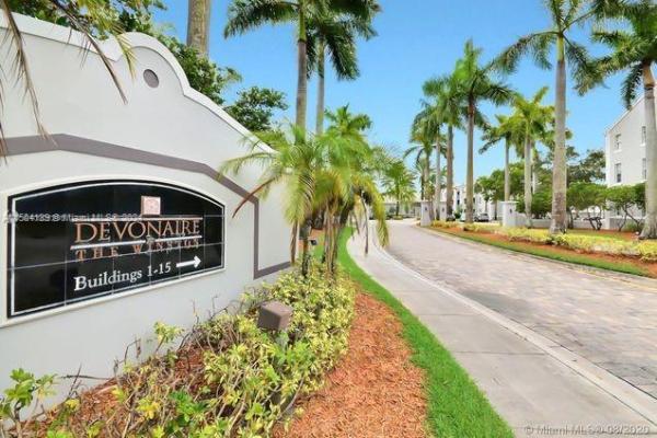 Devonaire At Pembroke Pines, 11185 SW 6th St #203, Pembroke Pines, Florida 33025, image 1