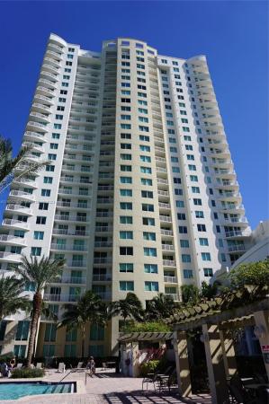 Duo West, 1745 E Hallandale Beach Blvd #2201, Hallandale Beach, Florida 33009, image 1