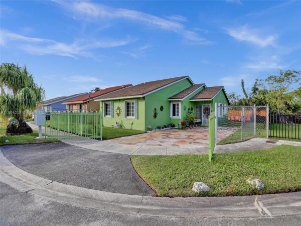 Riverdale Villas, 3051 NW 207th Ter, Miami Gardens, Florida 33056, image 1