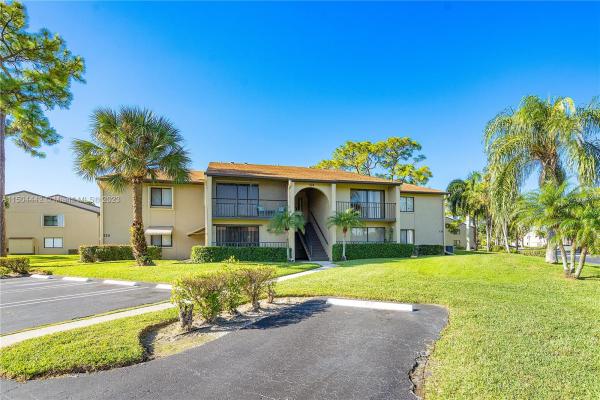 Pine Ridge North 1, 524 Shady Pine Way #D2, Greenacres, Florida 33415, image 1