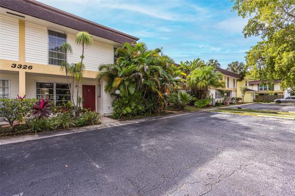 Hollywood Gardens, 3326 Farragut St #6F, Hollywood, Florida 33021, image 1