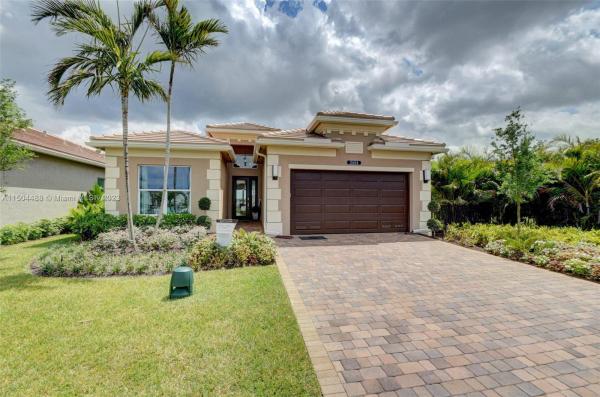 Dakota, 9722 Salty Bay Dr, Delray Beach, Florida 33446, image 2