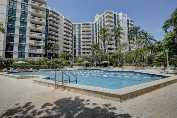 Towers Of Key Biscayne, 1121 Crandon Blvd #E504, Key Biscayne, Florida 33149, image 1