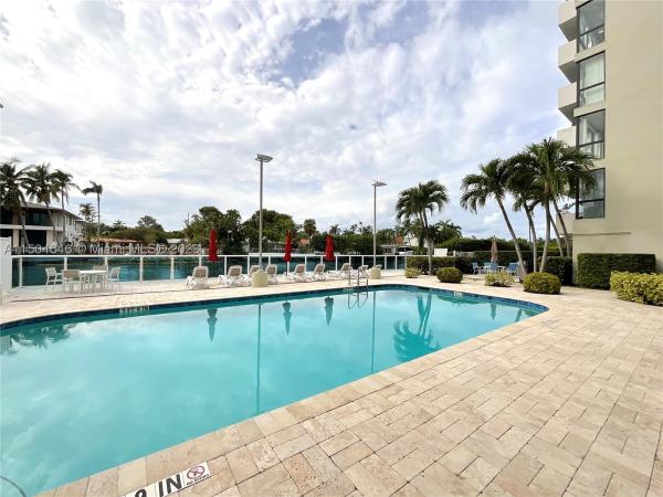 Guildford, 9800 W Bay Harbor Dr #507, Bay Harbor Islands, Florida 33154, image 1